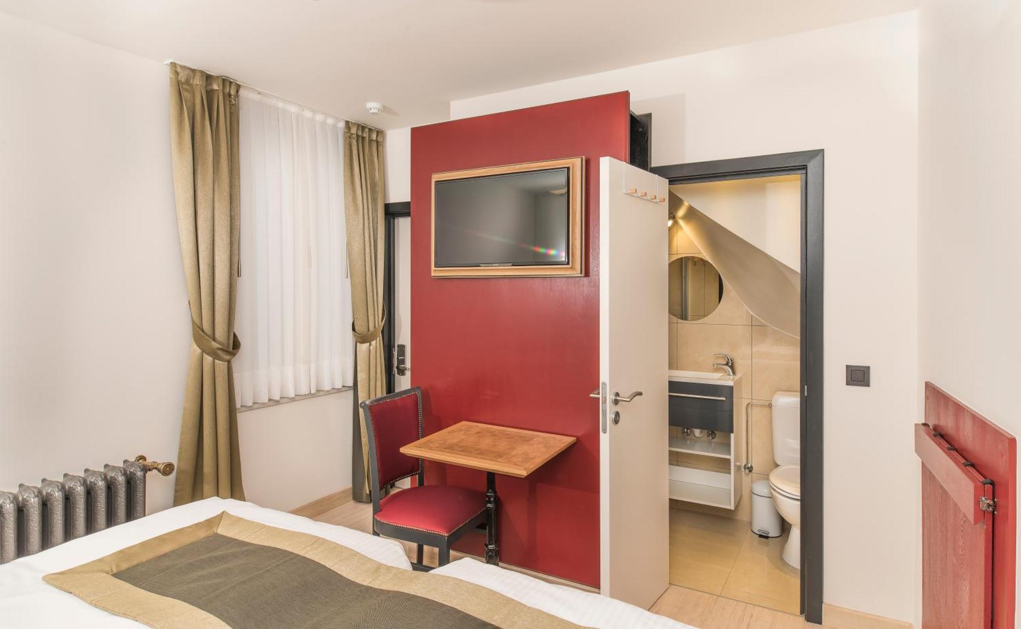 Agora Grand Place Hotel